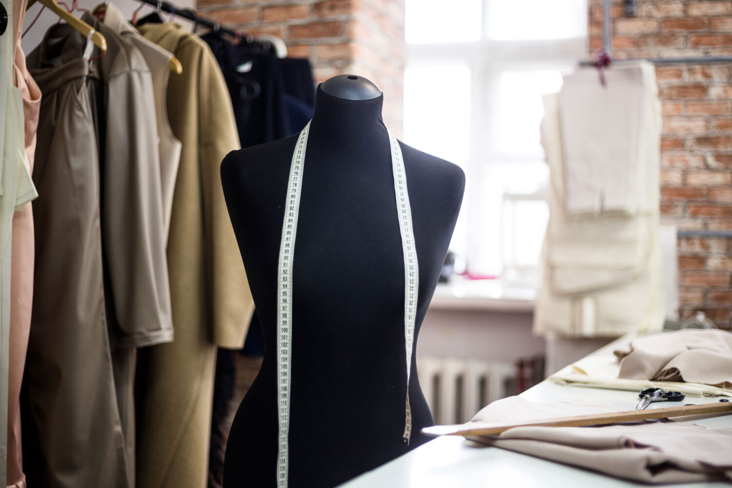 Taller de Costura y Arreglos de Ropa en Granada